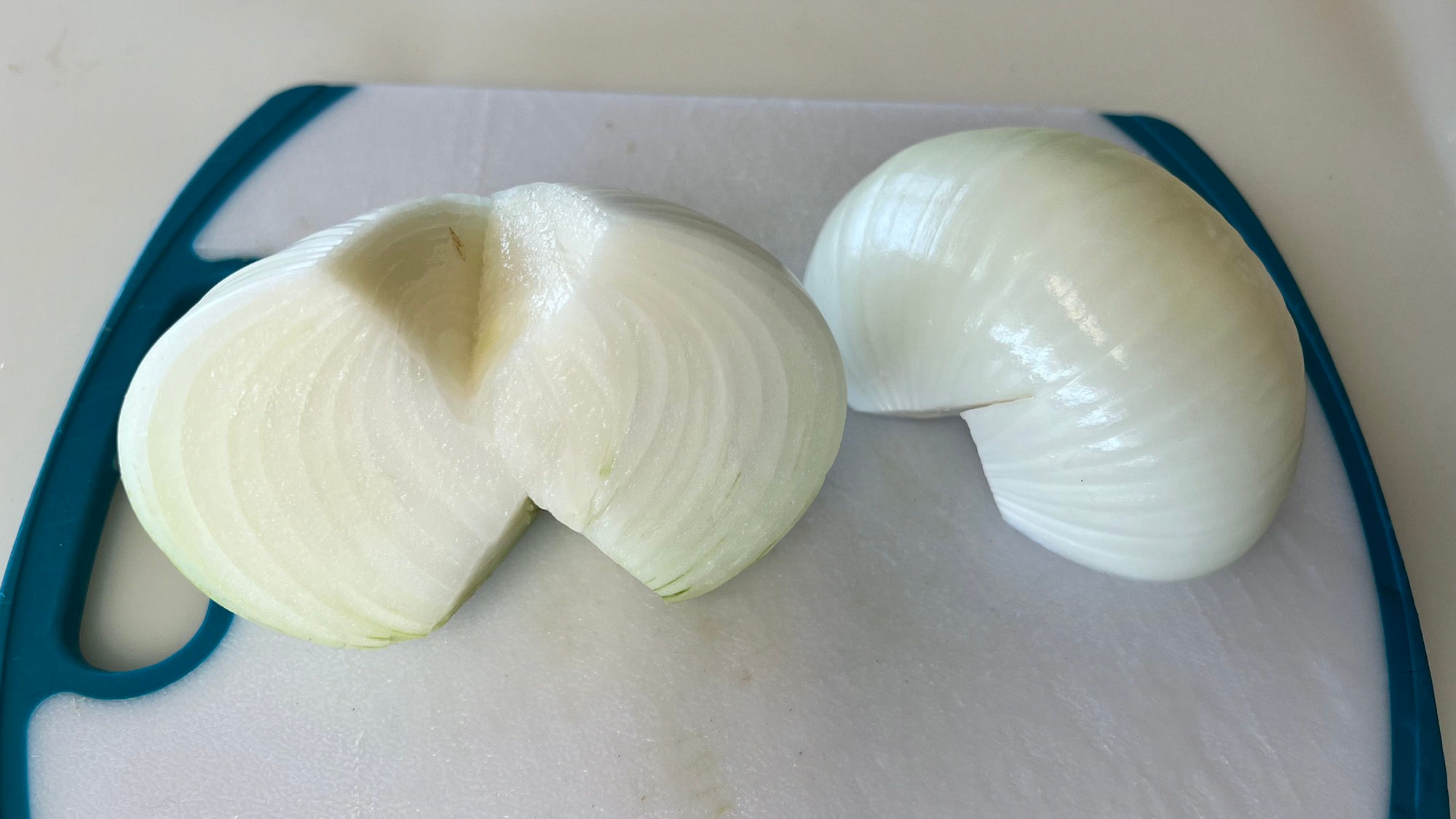 How to Slice an Onion Ready to Slice