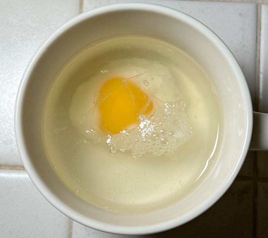 Poach Eggs in Microwave 