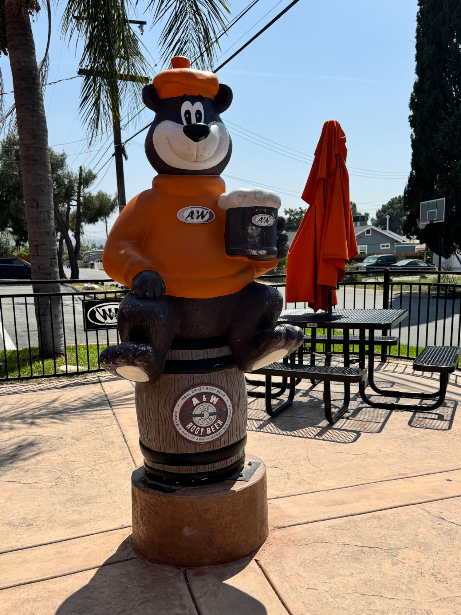 The Great Root Bear A&W The Great Root Bear