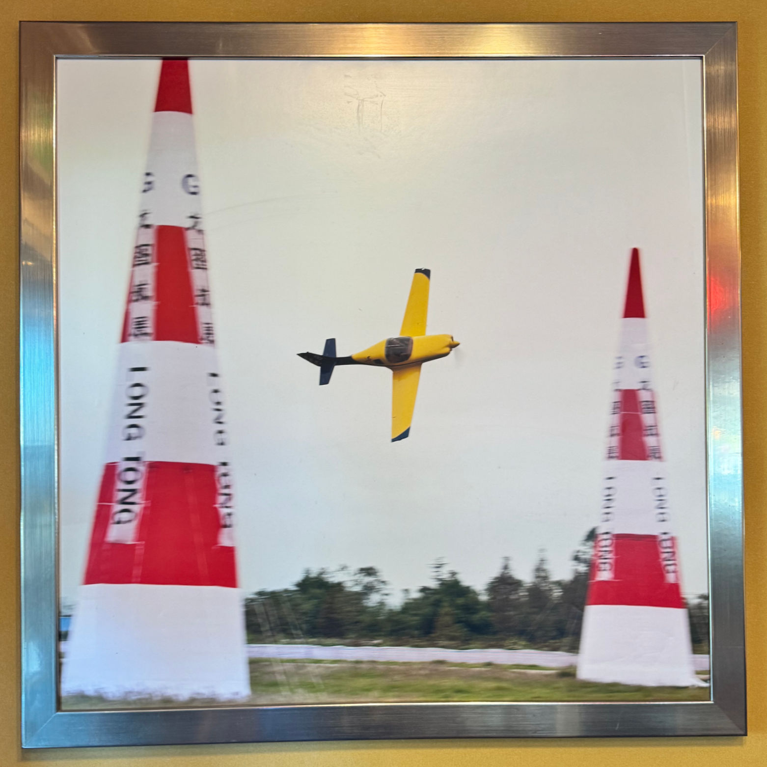 Applebee's Decor Air Show