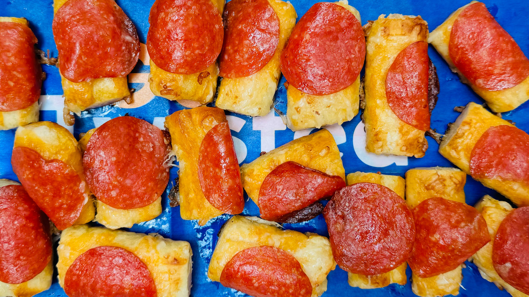 Pepperoni Pretzel Nuggets 18 Count Auntie Anne's Pepperoni Pretzel Nuggets 18 Count