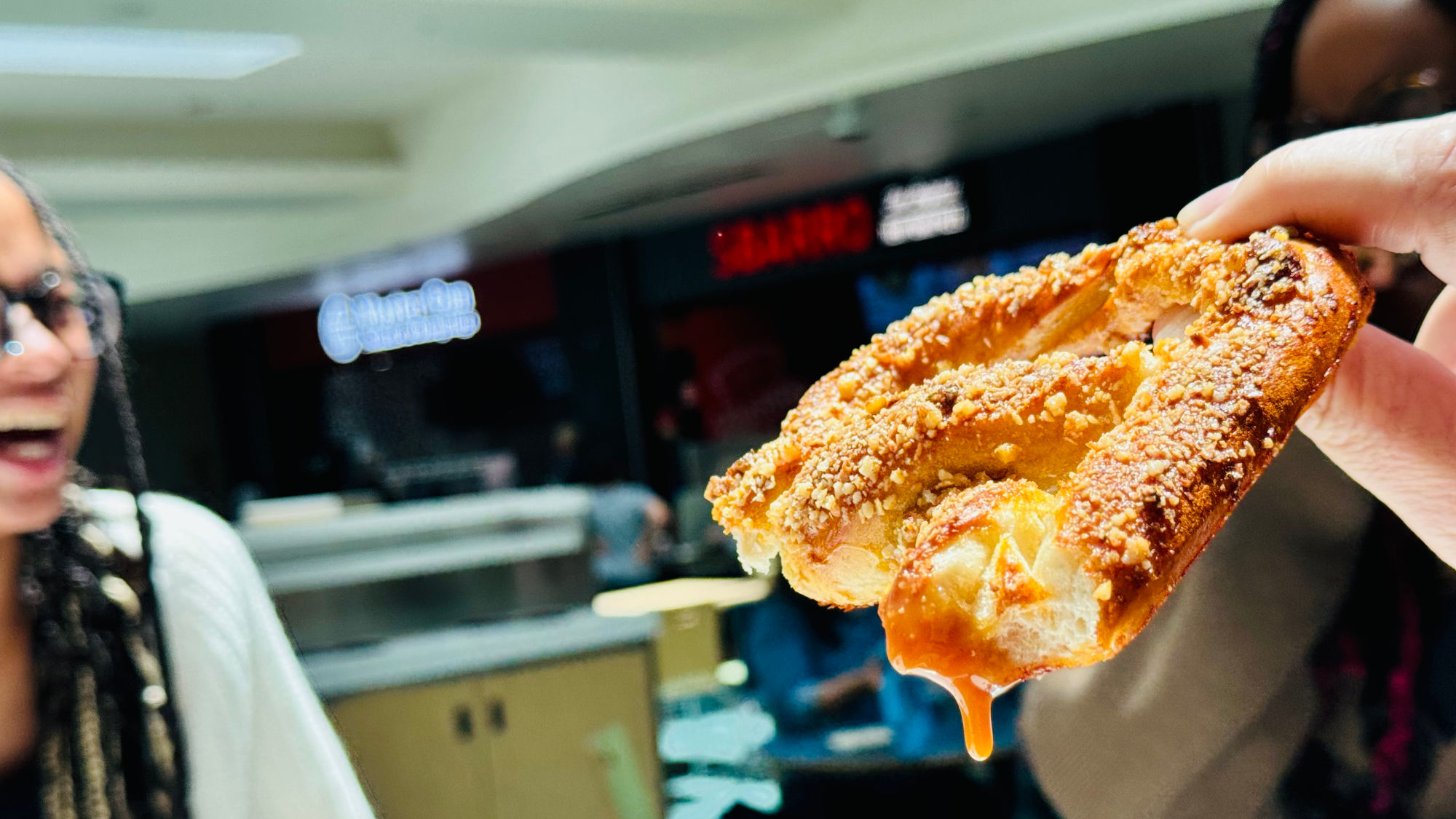 Sweet Almond Pretzel Caramel Auntie Annes Sweet Almond Pretzel Caramel