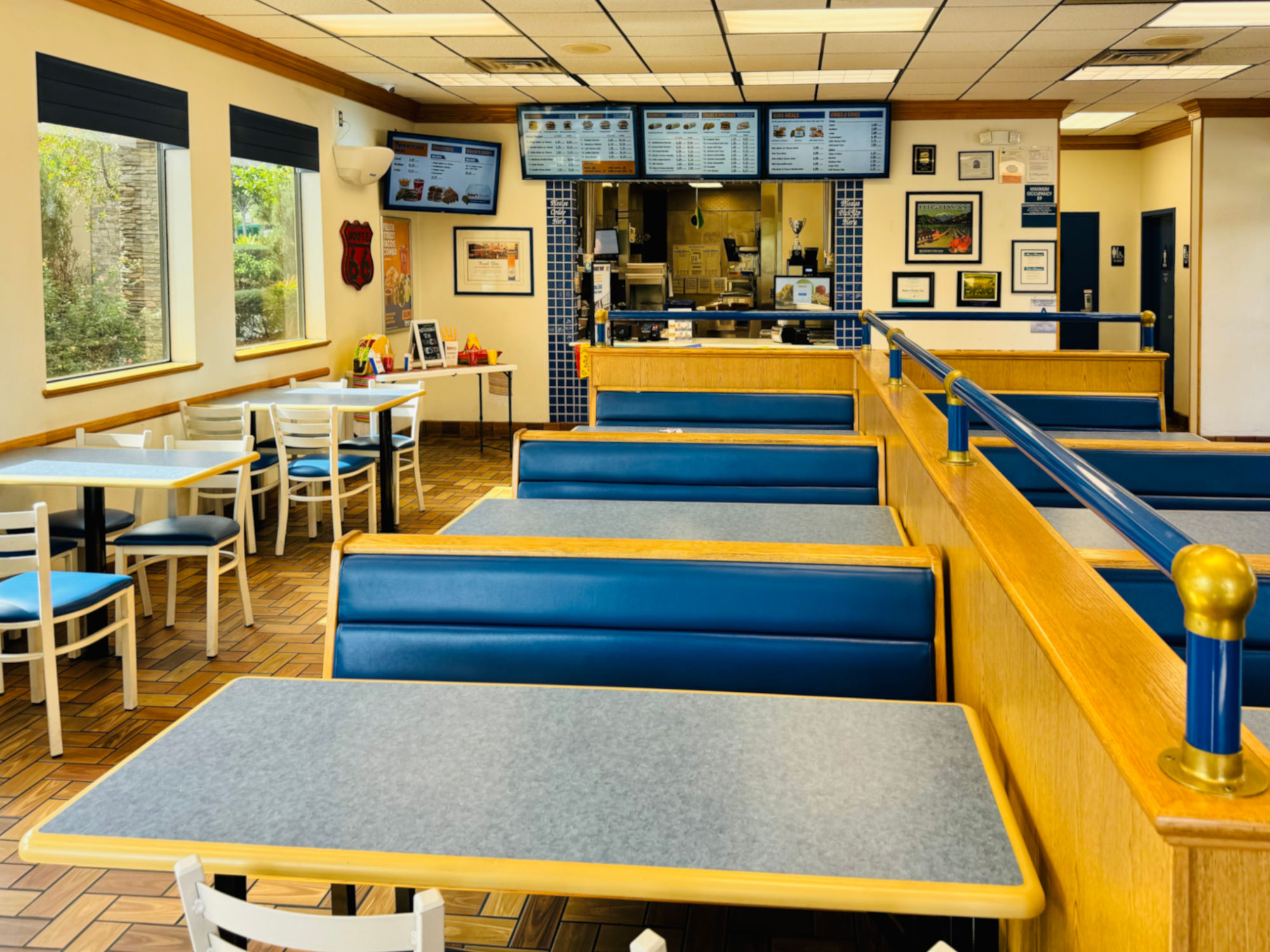 Seating Baker's Drive-Thru Seating