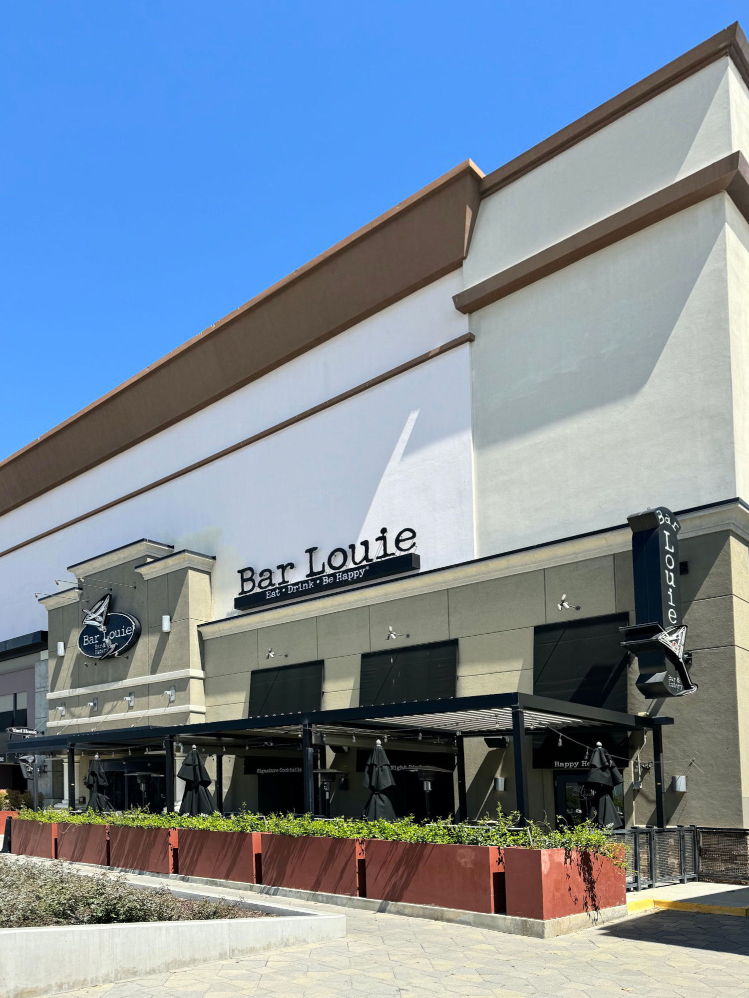 Bar Louie