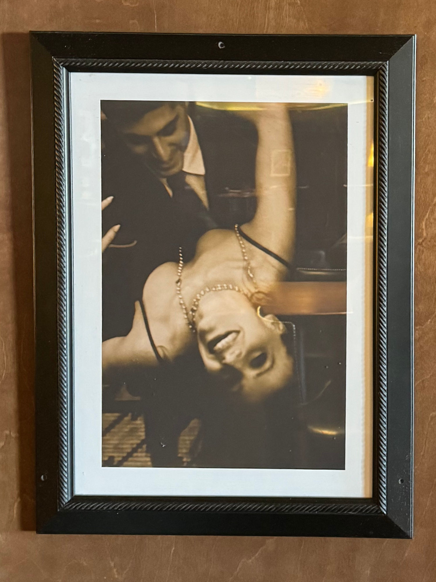 Bar Louie Decor Dancing