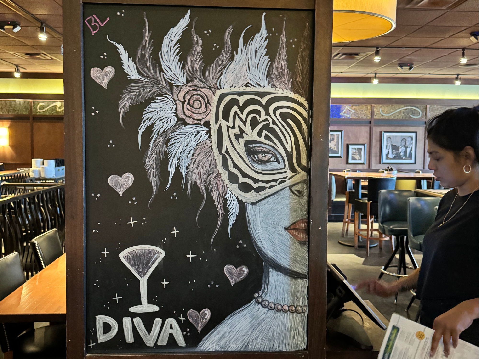 Bar Louie Diva Chalk