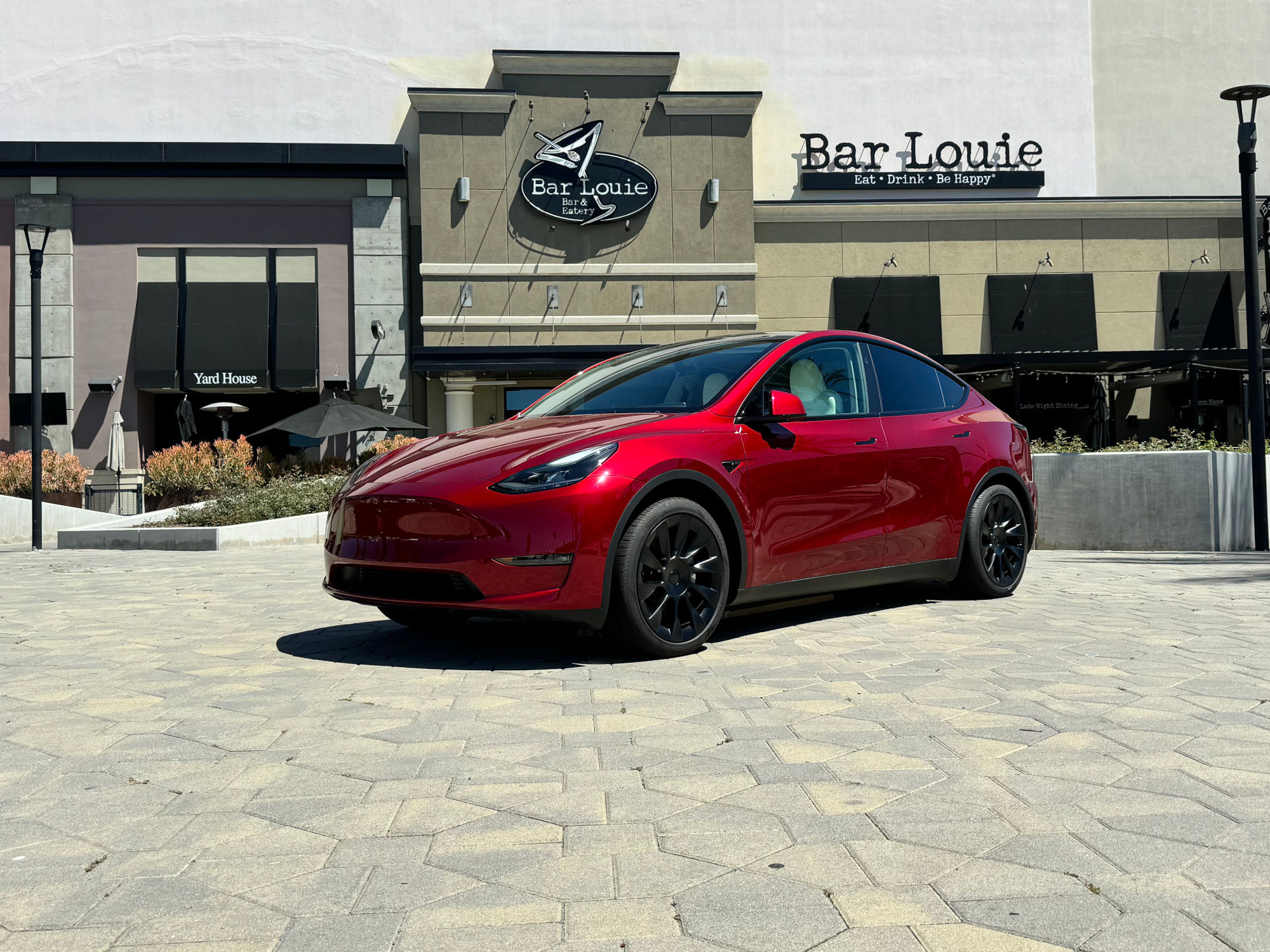 Bar Louie Tesla