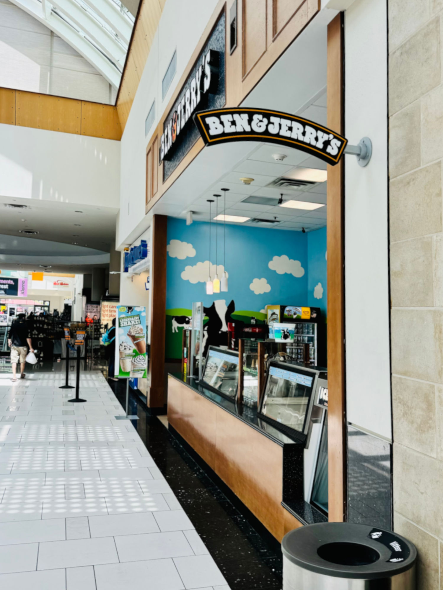 Northridge Scoop Shop Ben & Jerry's Northridge Scoop Shop