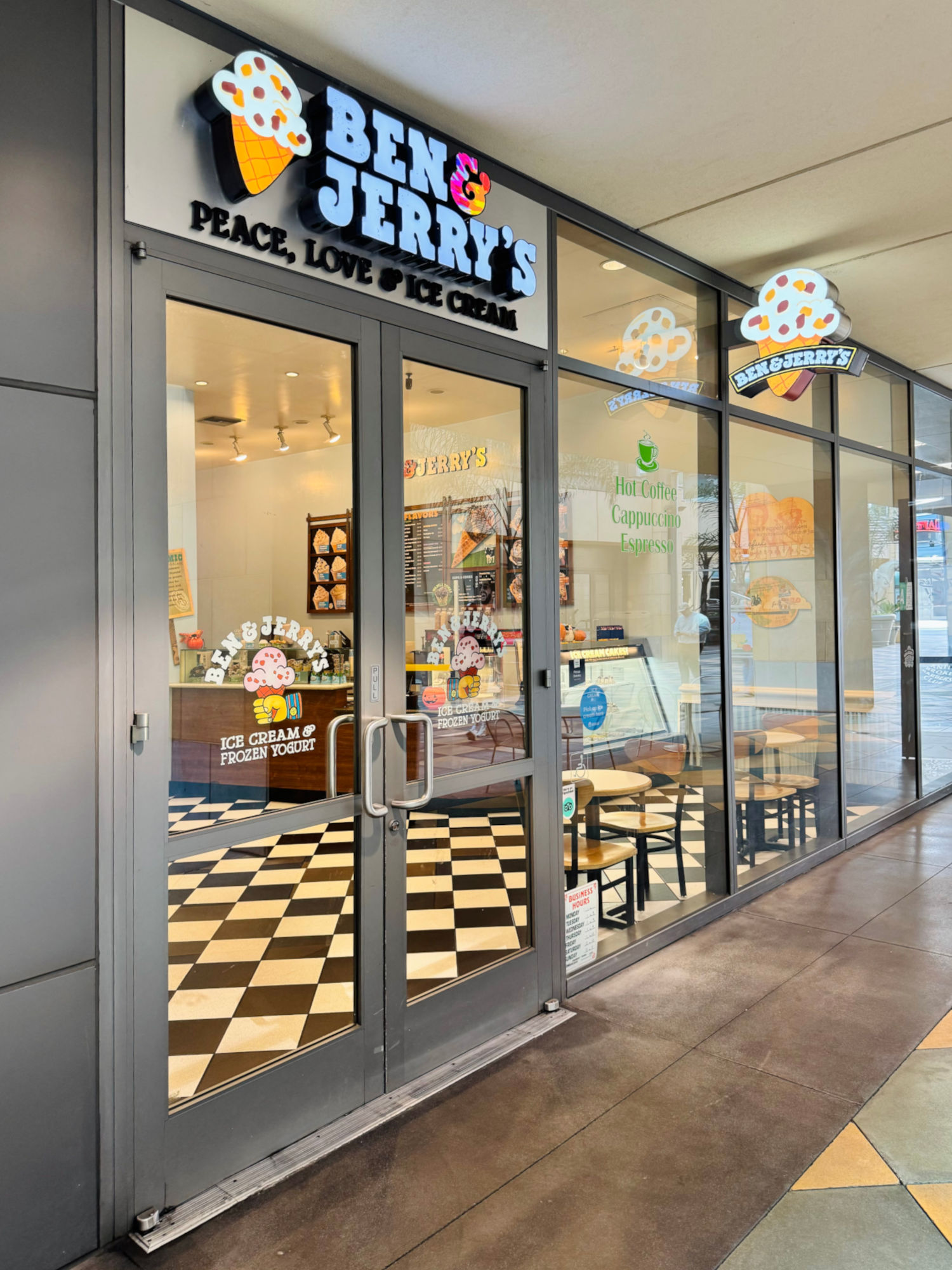 Sherman Oaks Galleria Ben & Jerry's Sherman Oaks Galleria