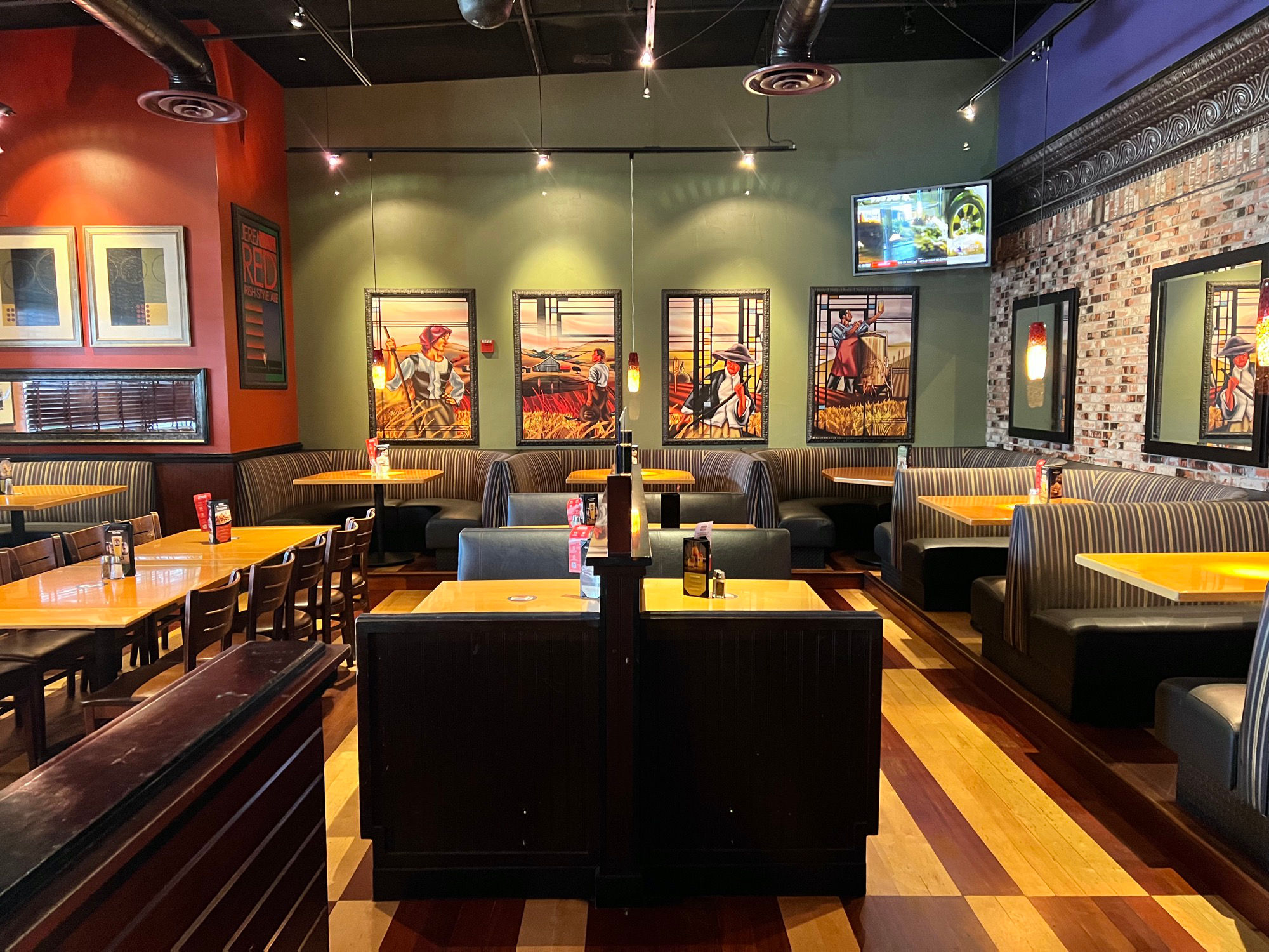 BJ's Decor
