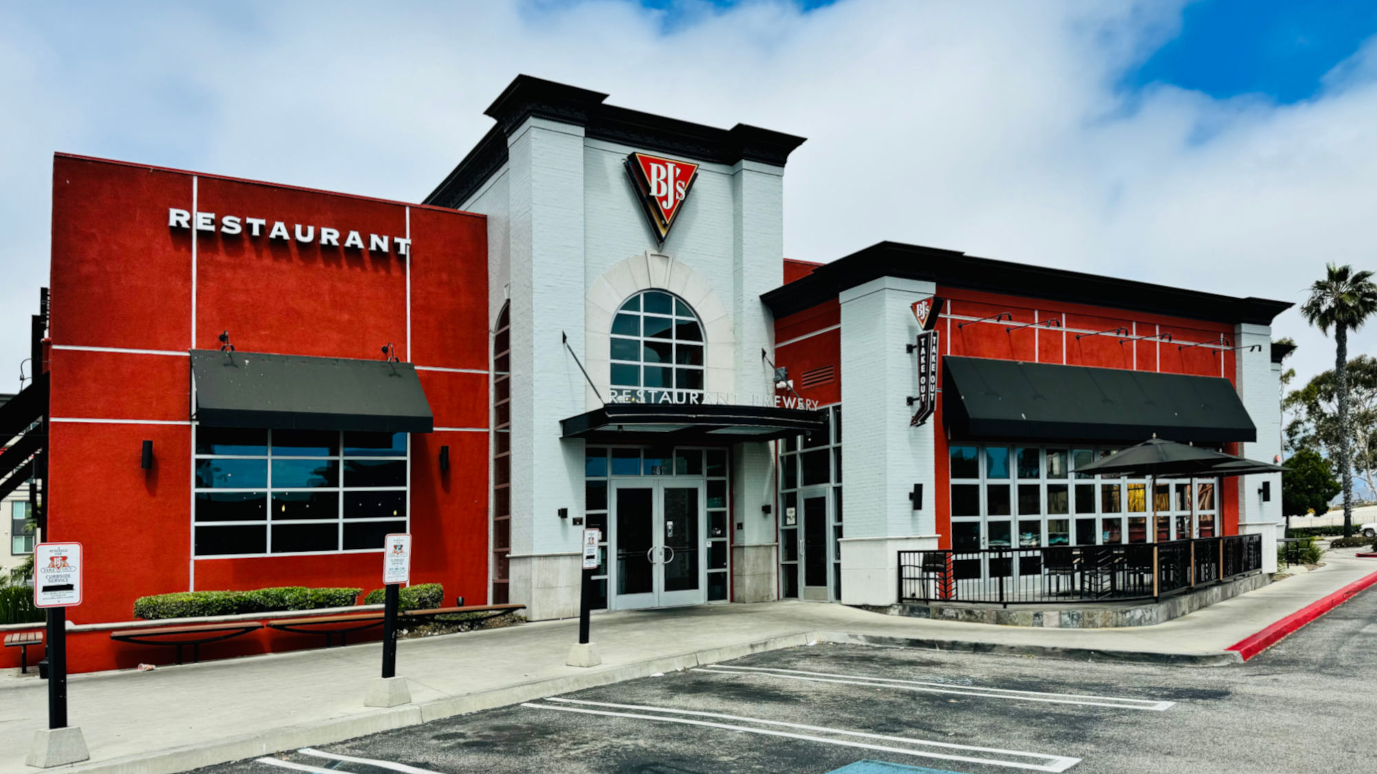 Oxnard CA BJ's Restaurant Oxnard CA