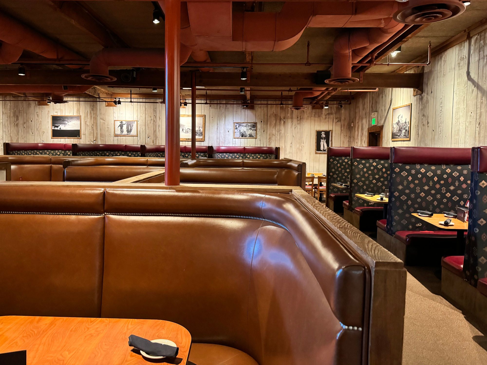 Inside Seating Black Angus Inside Seating