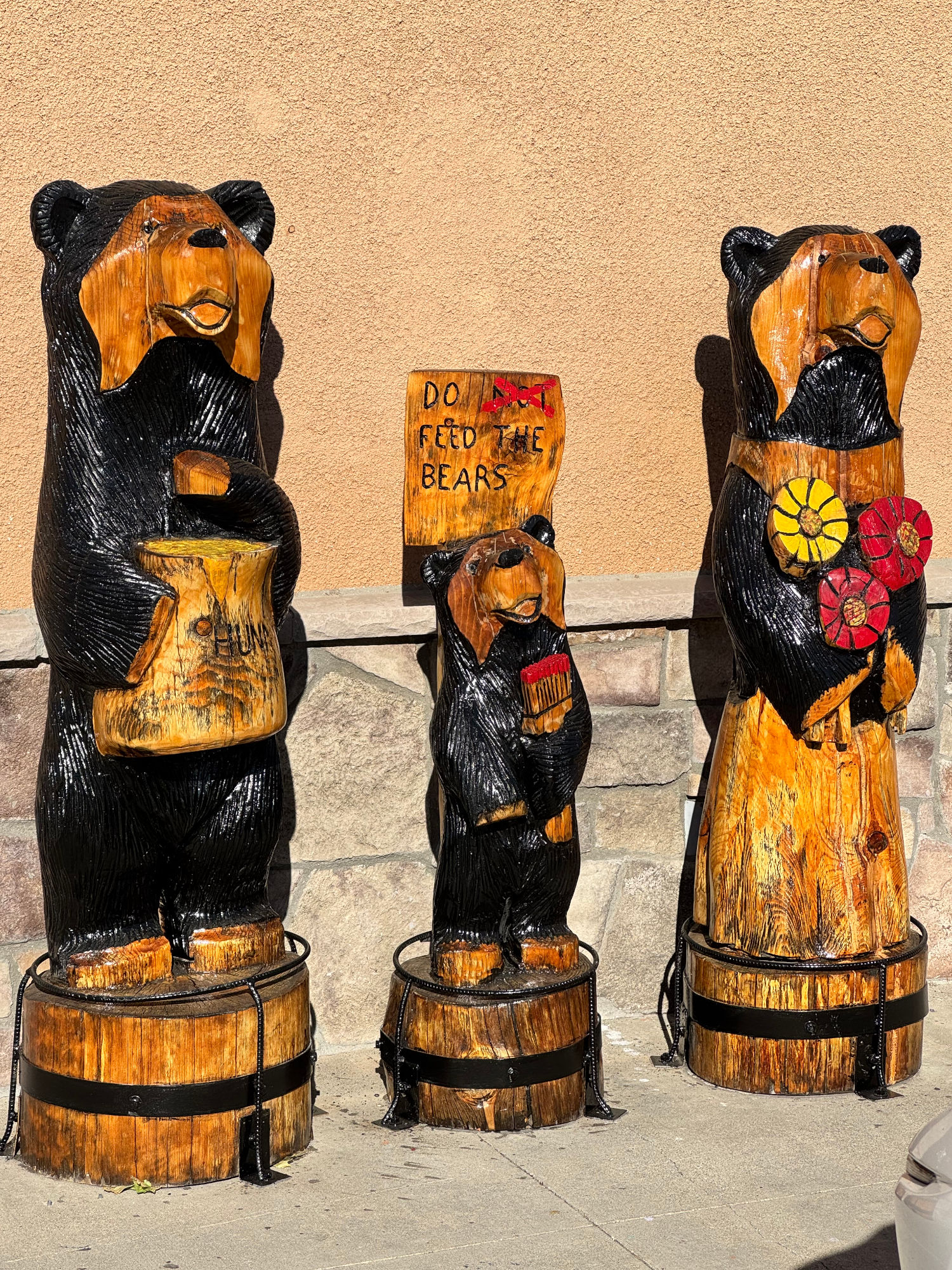 Do Feed Black Bear Diner Do Feed
