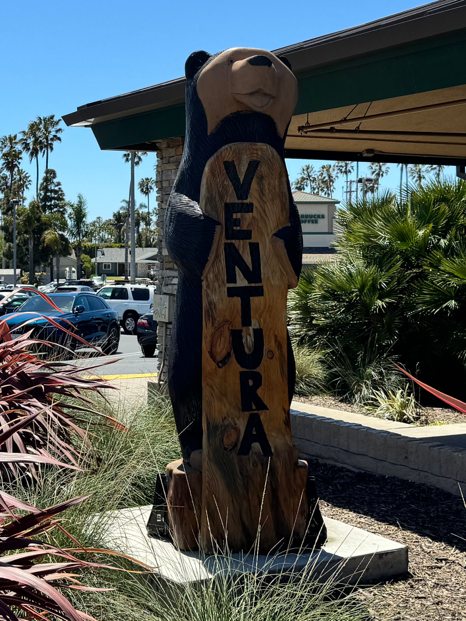 Giant Carved Bear Black Bear Diner Giant Carved Bear