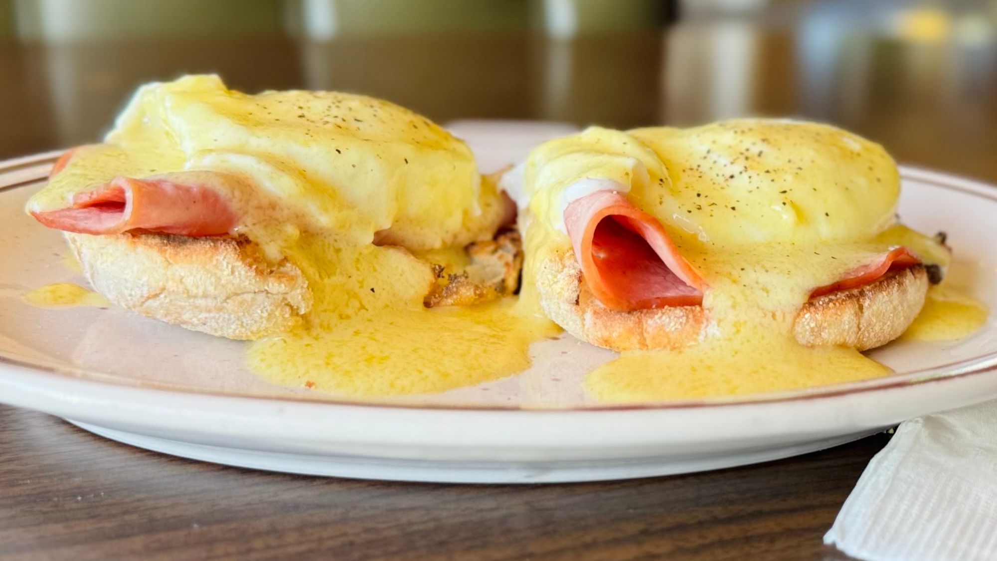 Eggs Benedict Bob's Big Boy Eggs Benedict