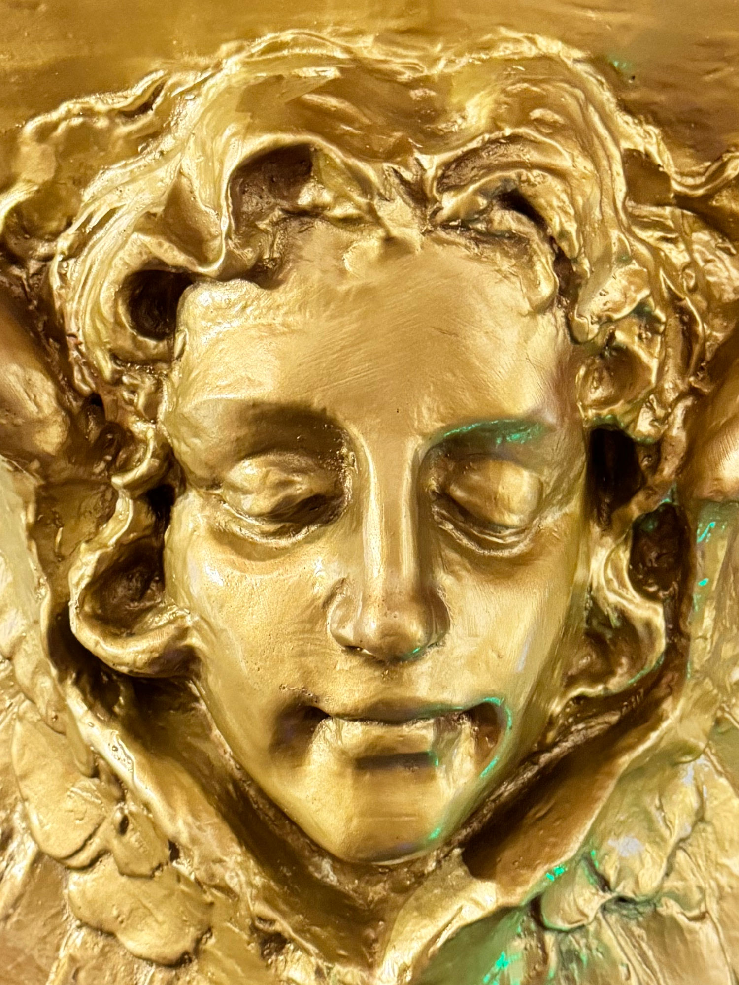 Corbel face Buca di Beppo Pasadena Corbel face