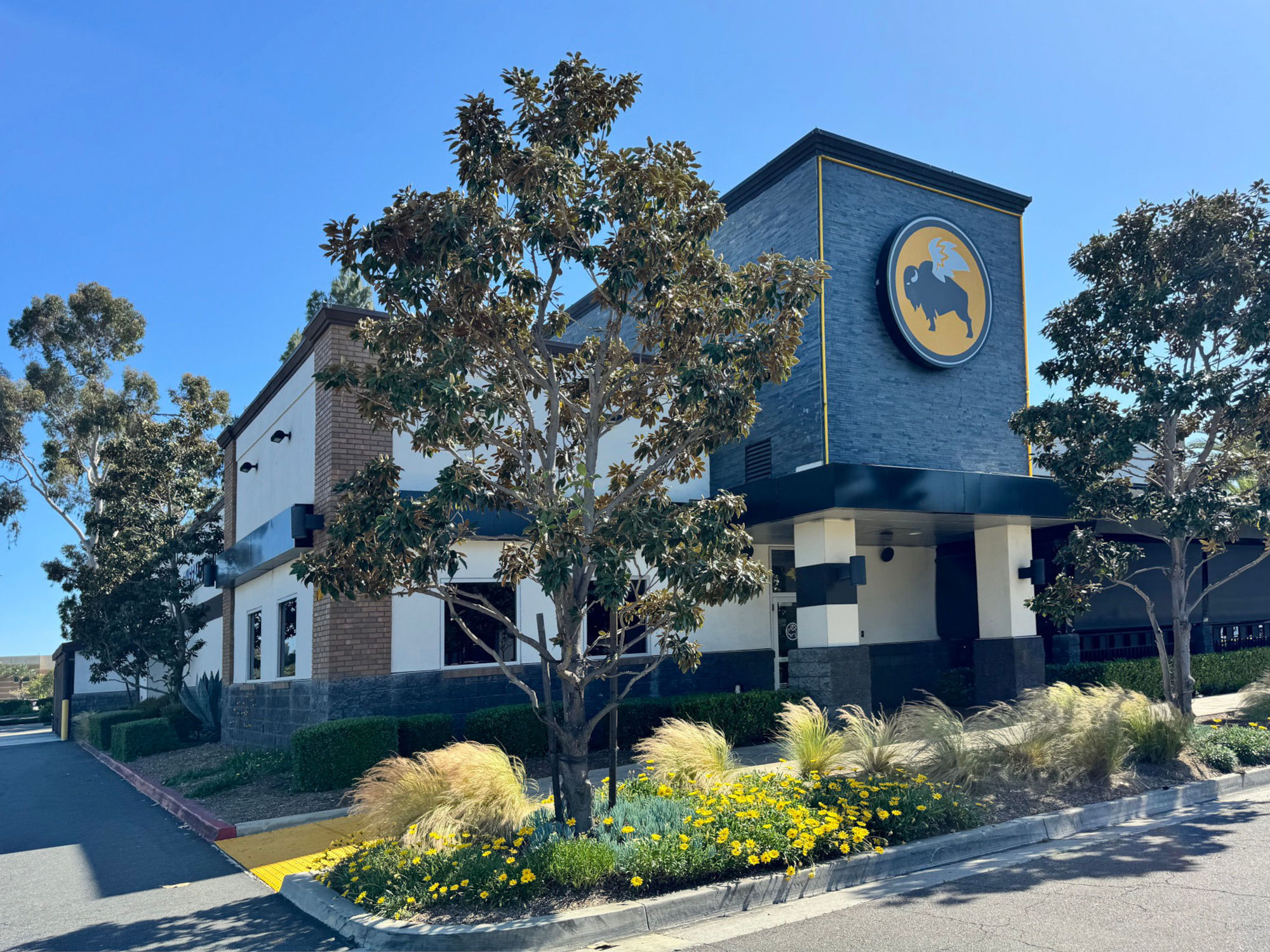 Cerritos Buffalo Wild Wings Cerritos