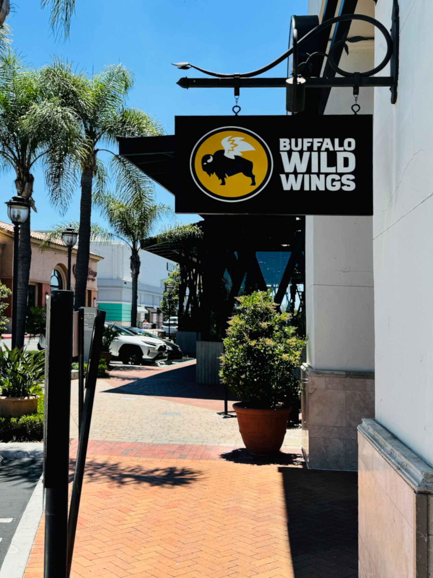 Huntington Beach Sign Buffalo Wild Wings Huntington Beach Sign
