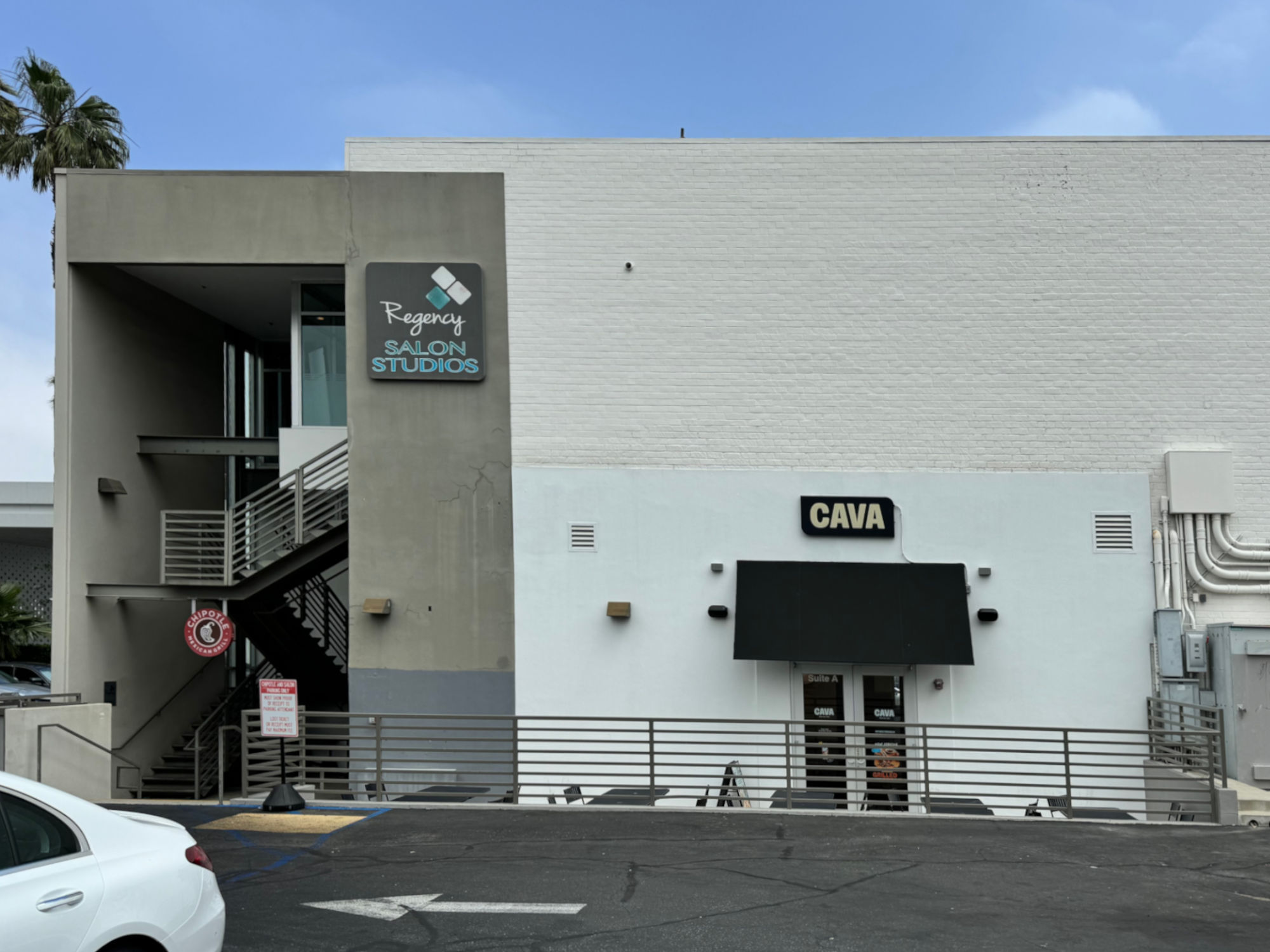 Cava Sherman Oaks Entrance