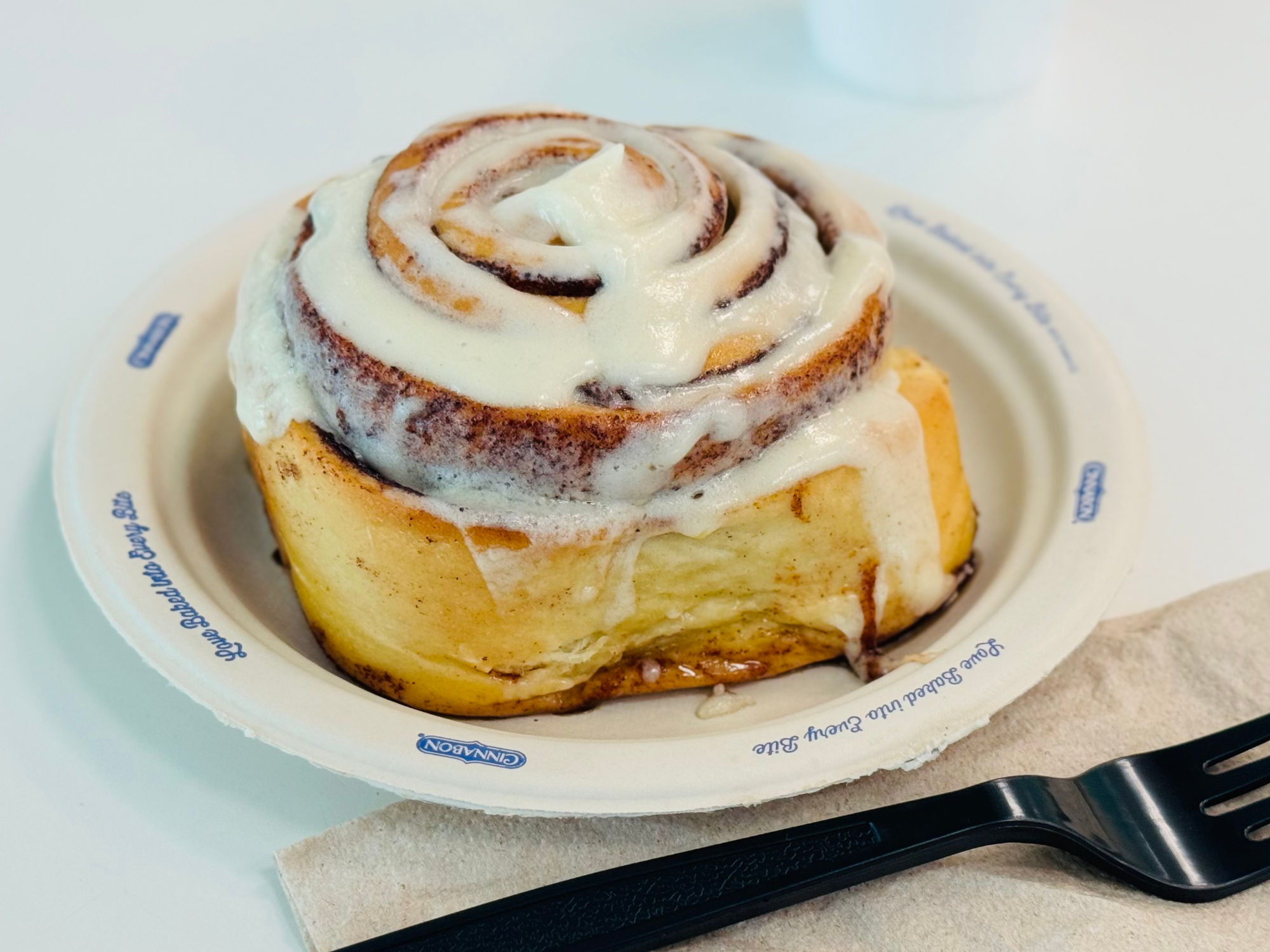 Classic Roll Cinnabon Classic Roll