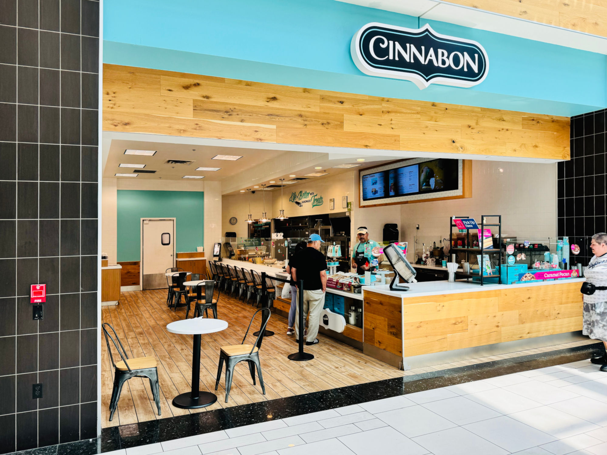Northridge Mall Cinnabon Northridge Mall