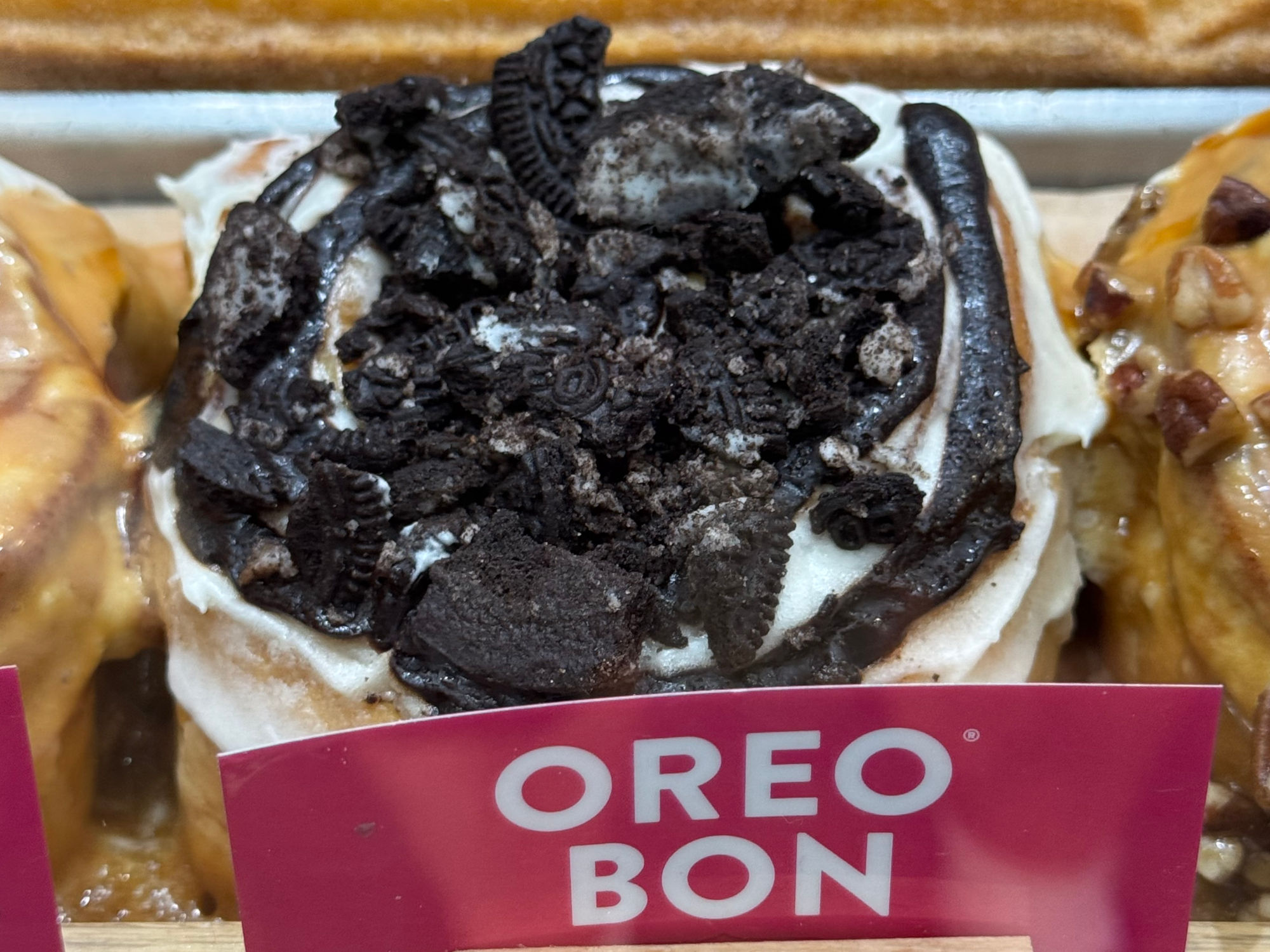 OREO Bon Display Cinnabon OREO Bon Display