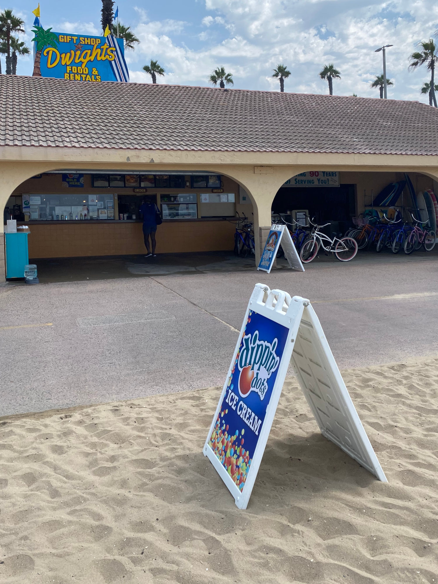 Dippin' Dots Dwights Gift Shop