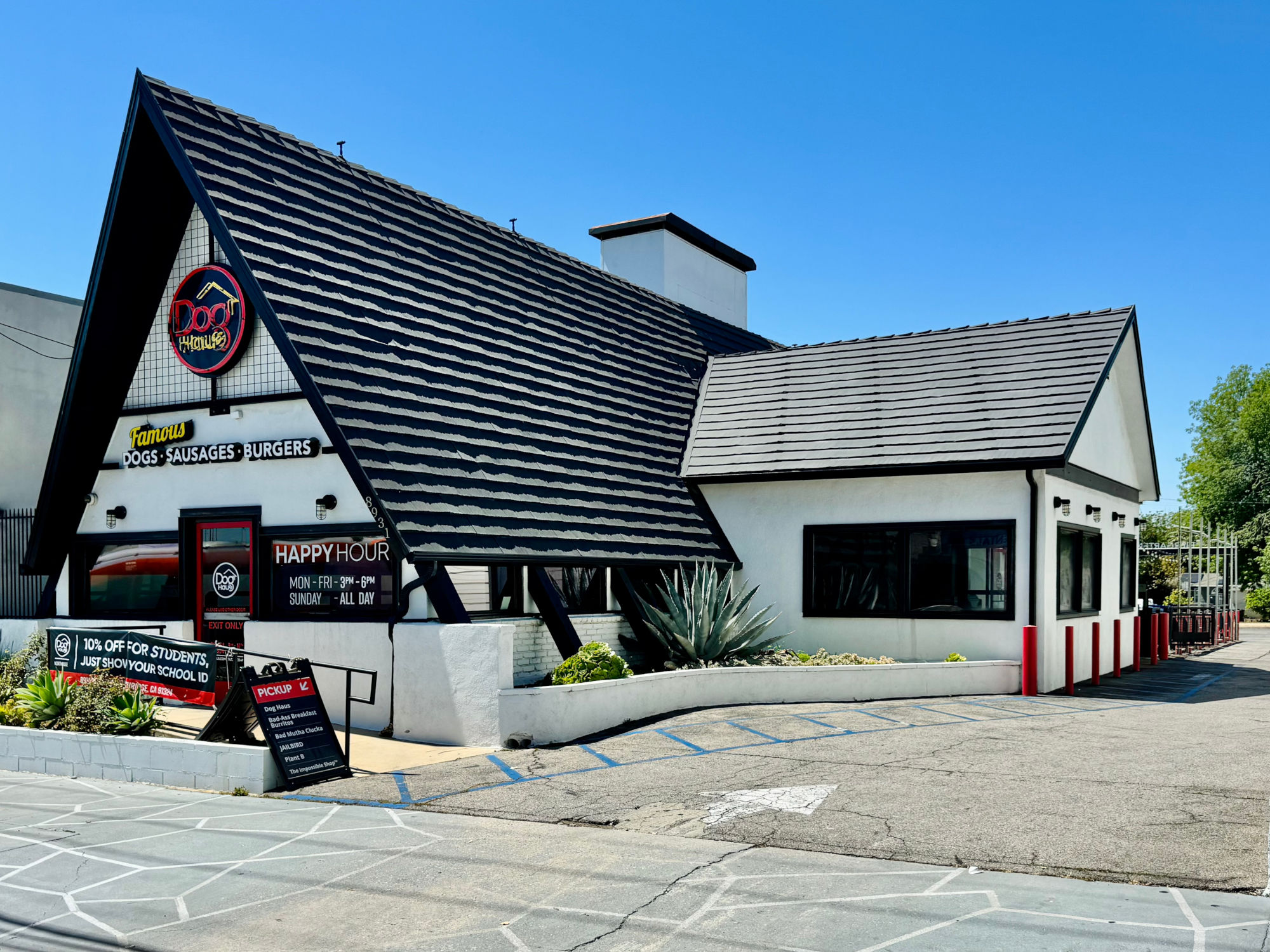Northridge Dog Haus Northridge