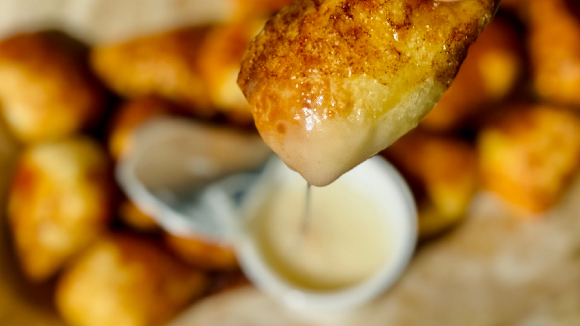 Domino's Cinnamon Bread Bites Icing