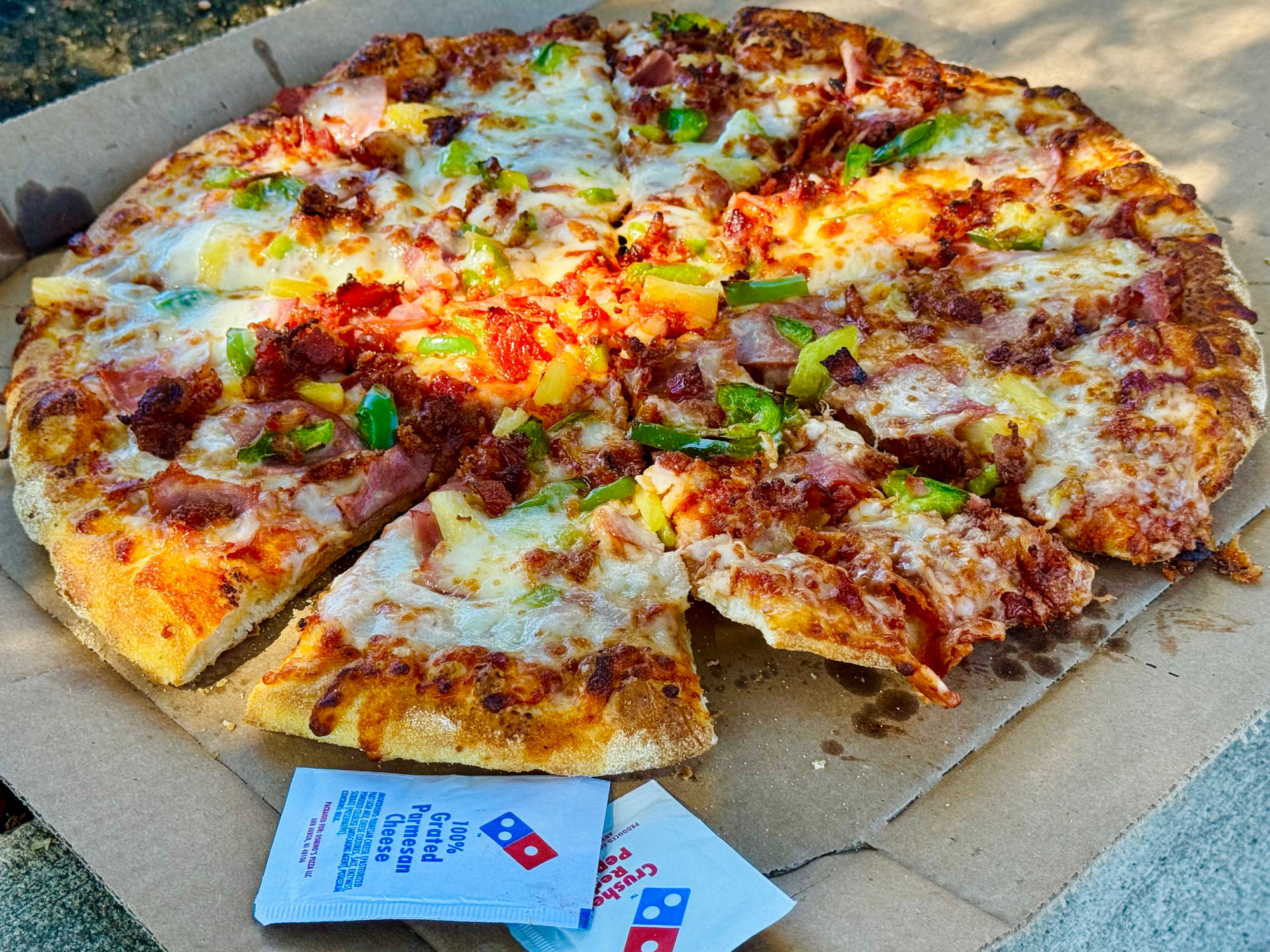 Domino's Pizza Honolulu Hawaiian Pizza