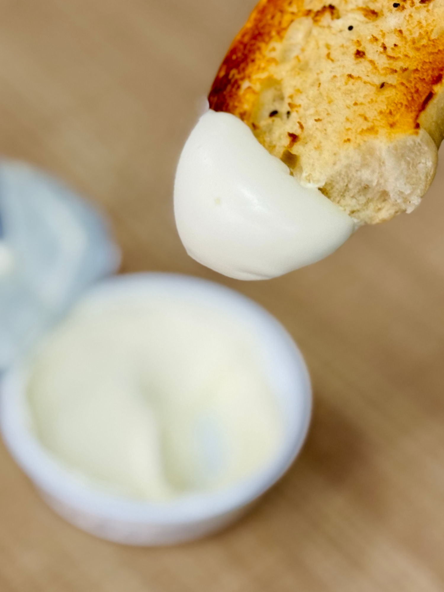 Dunkin' Cream Cheese Spread Plain Bagel