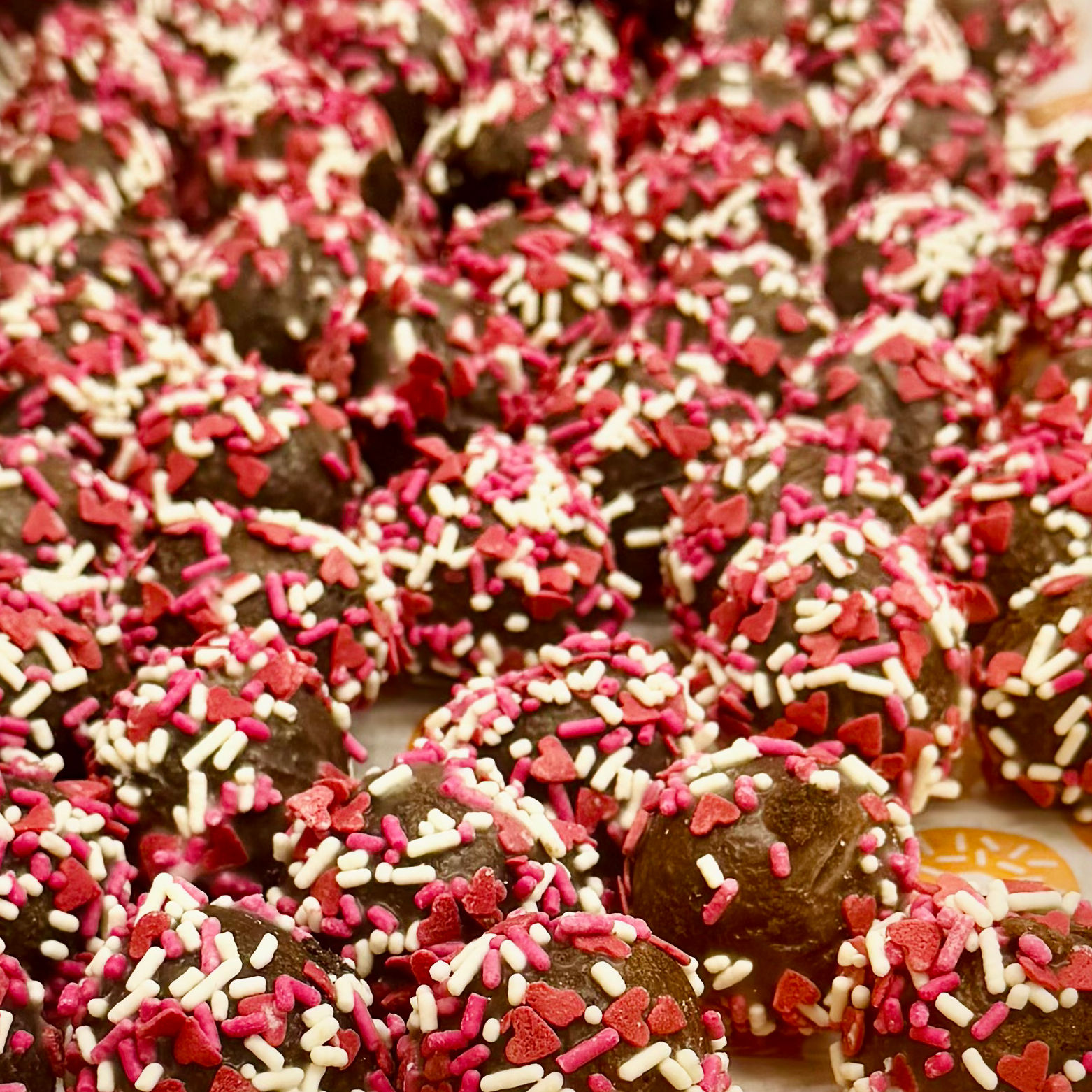 Dunkin' Valentines Munchkins