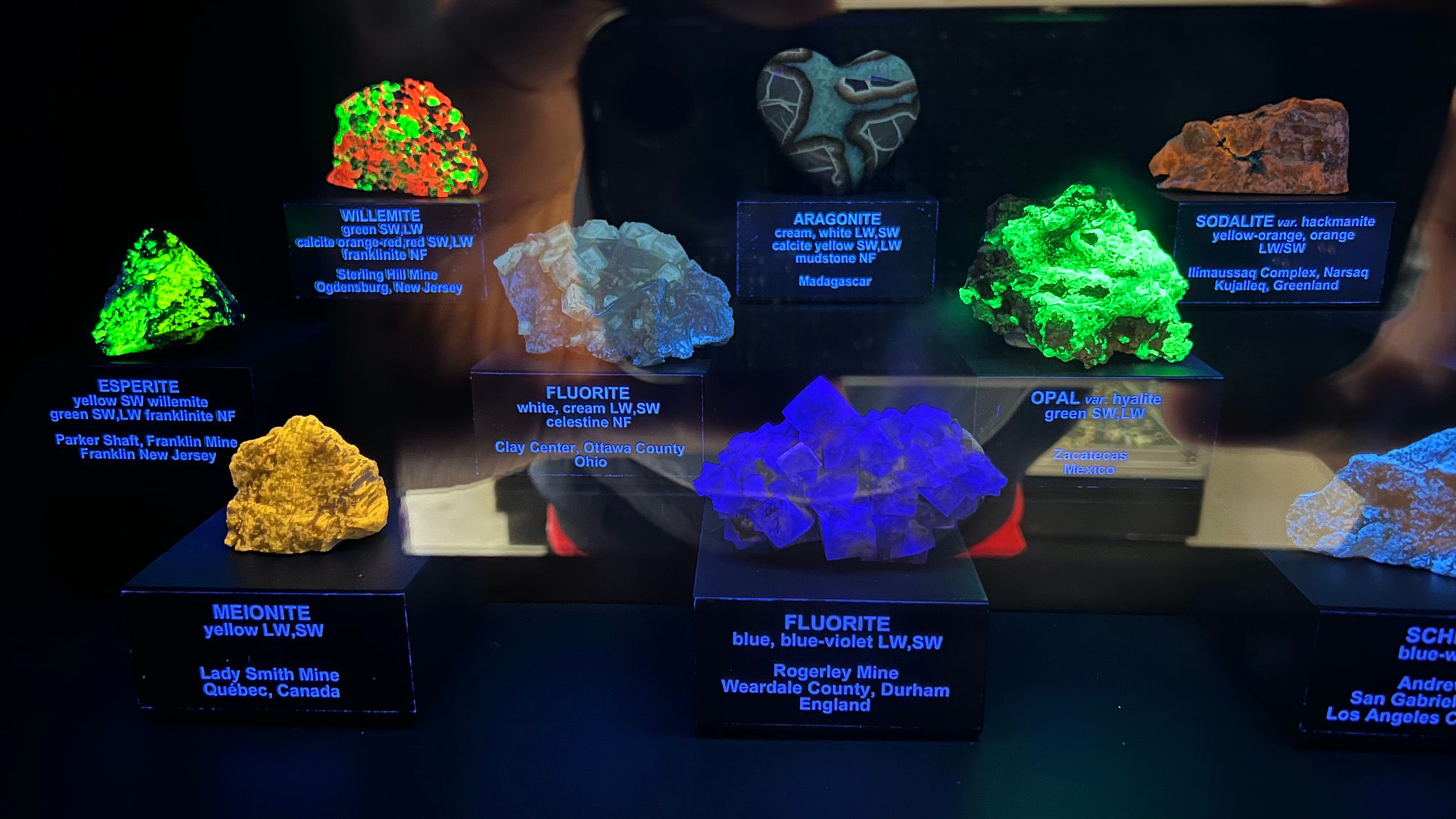 Gems and Minerals Flourescence in Minerals