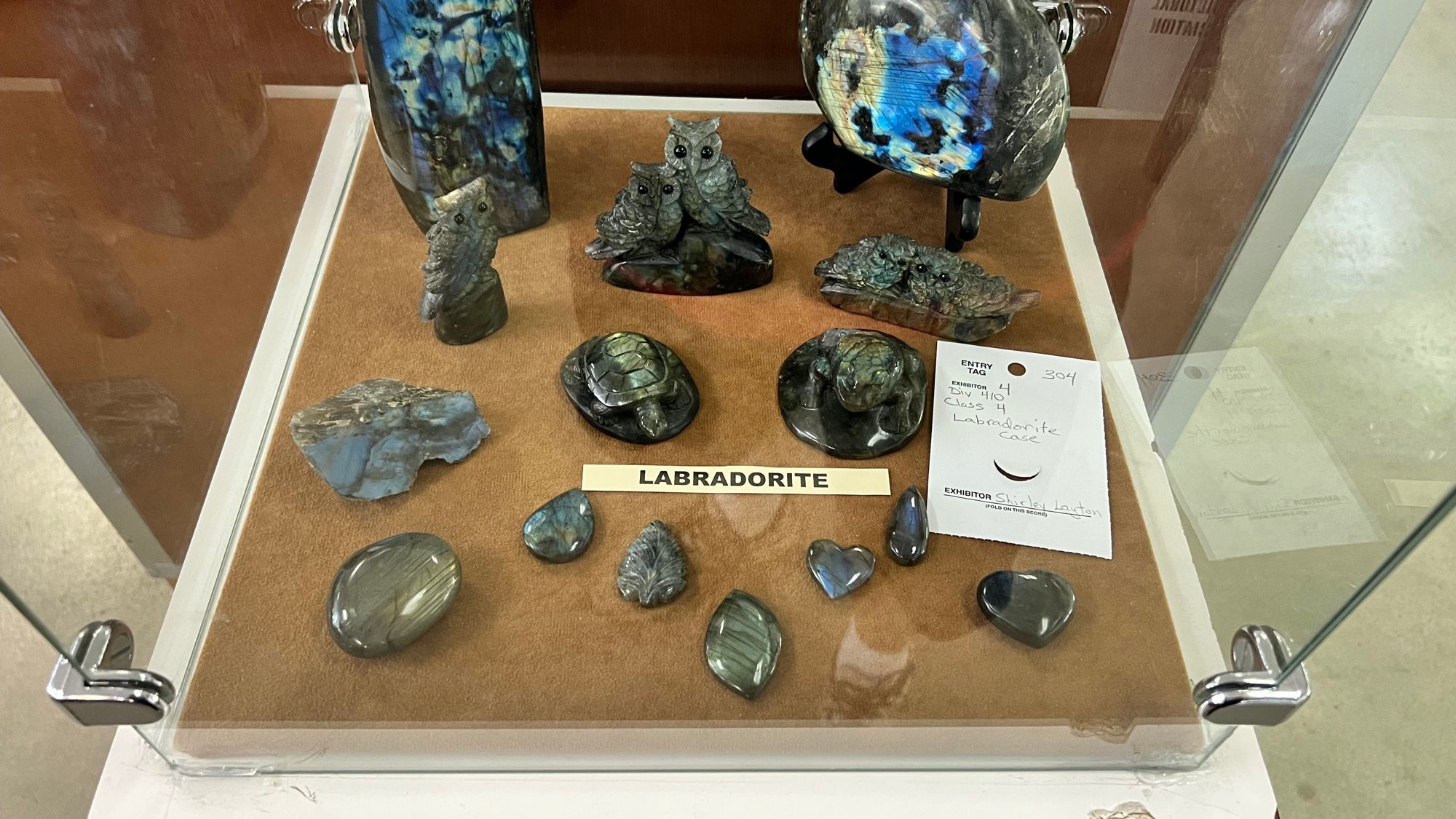 Gems and Minerals Labradorite