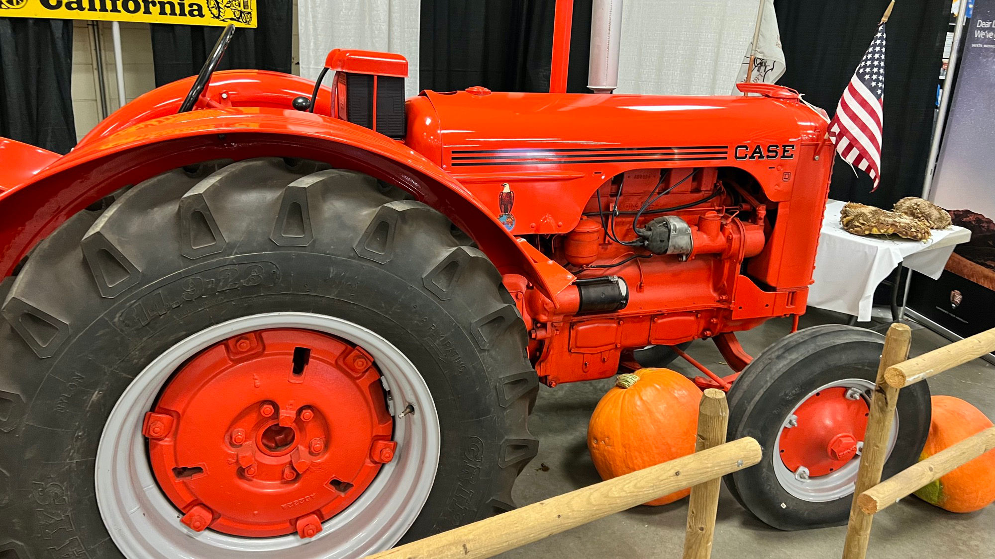 Topa Topa Flywheelers 1950 Case Tractor