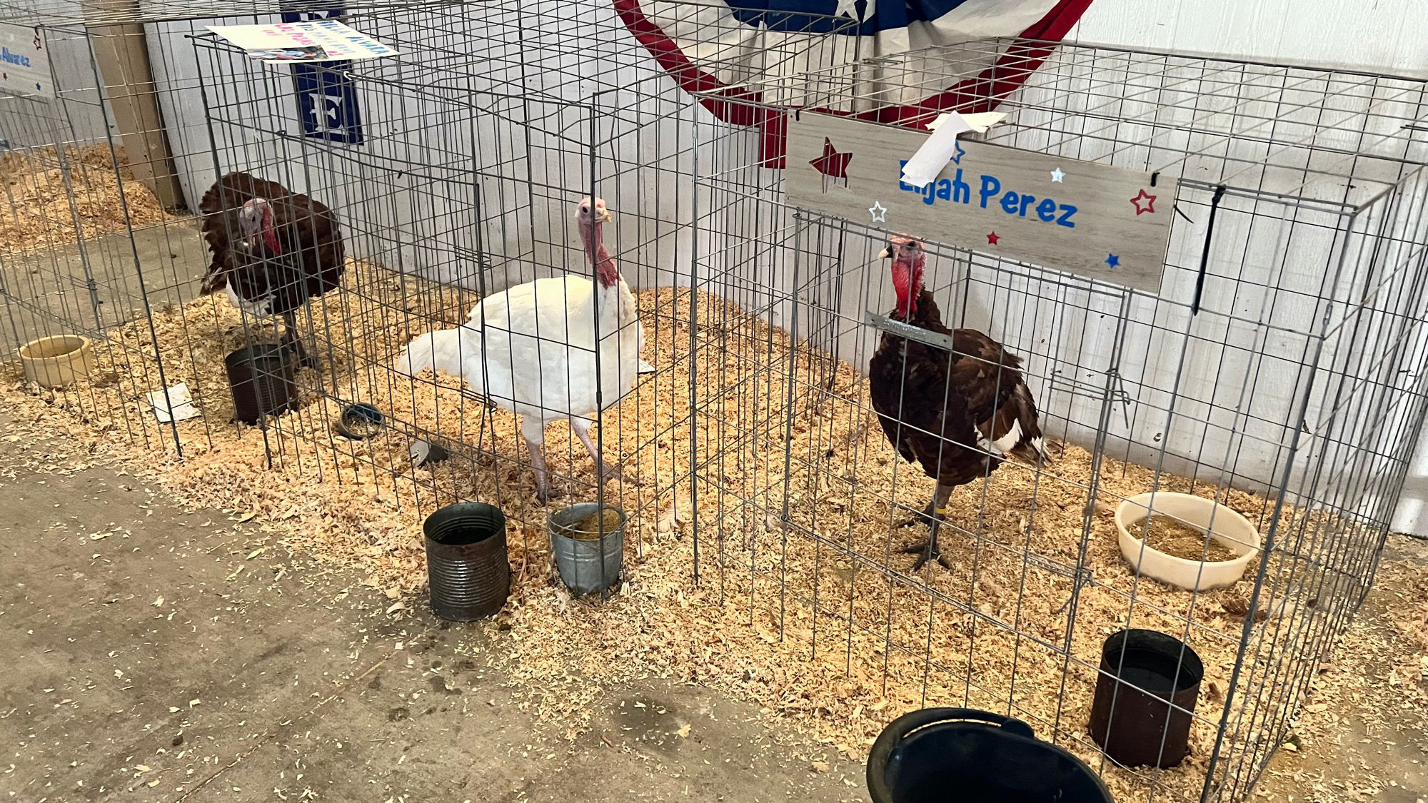 Uncle Leo's Barn Market Turkeys