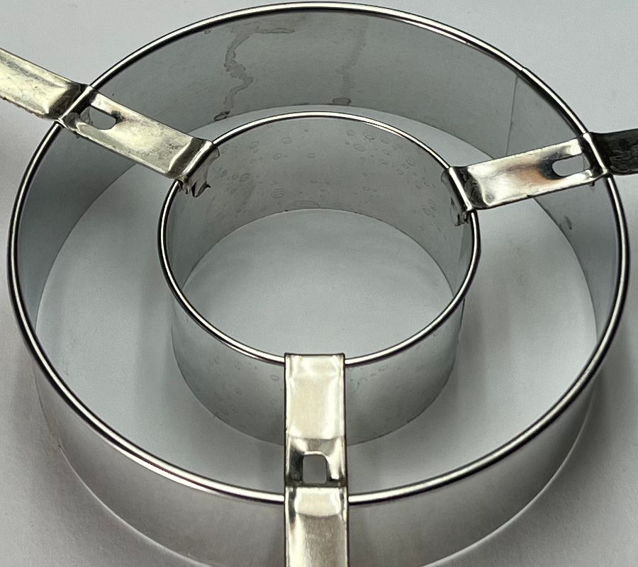 Checkerboard Cake Cutter