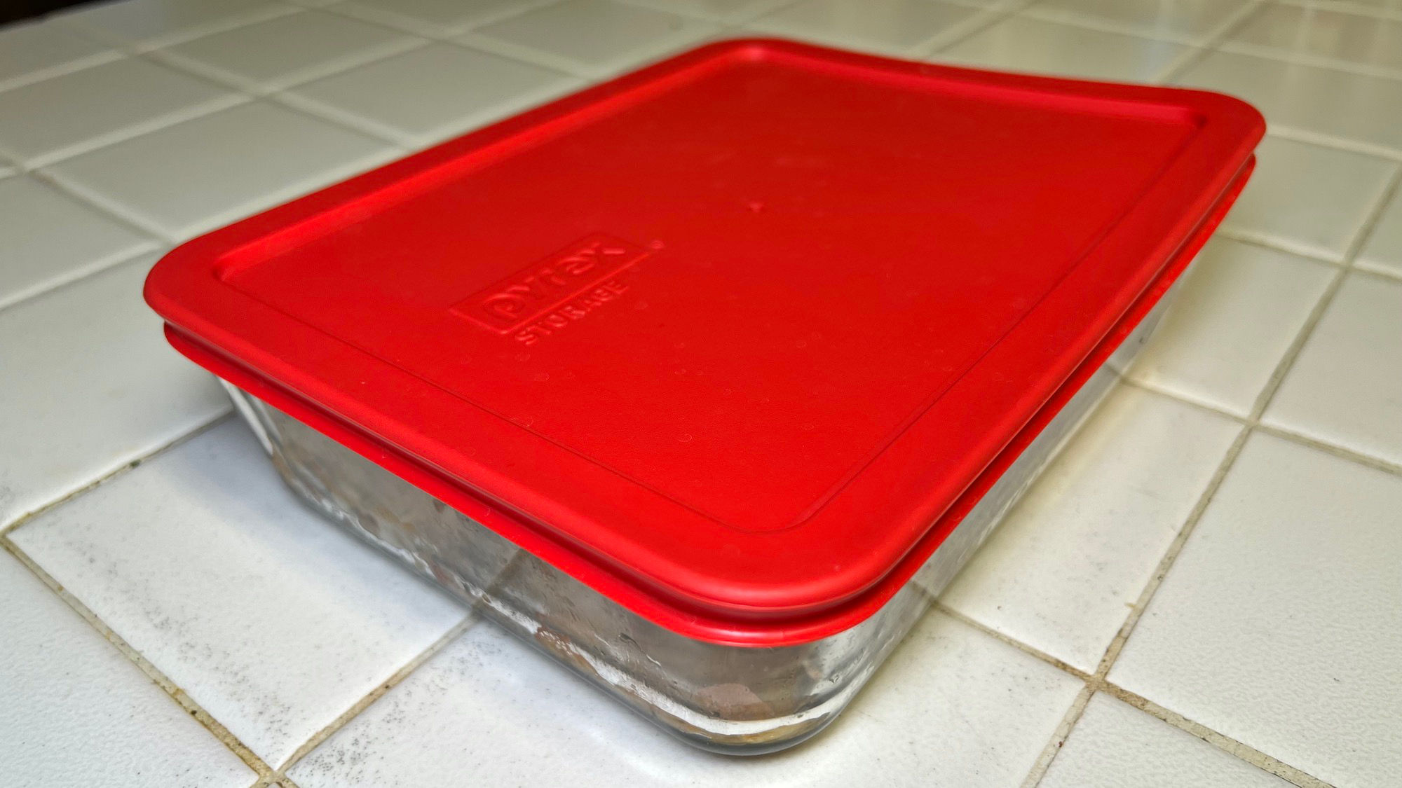 11-cup Rectangular Glass Food Storage Container with Red Lid