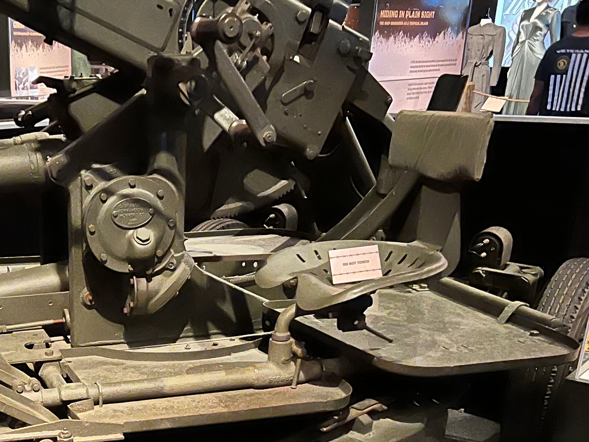 Bofors 40mm M1 Seat
