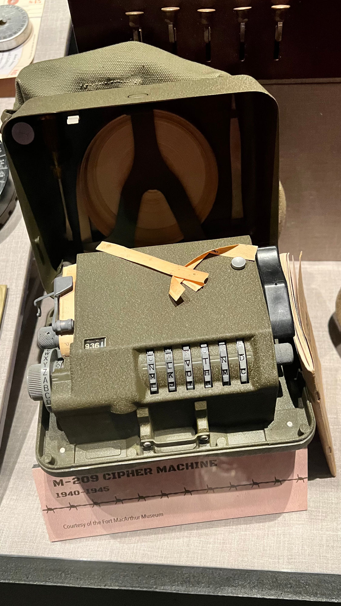 Cipher Machine M-209