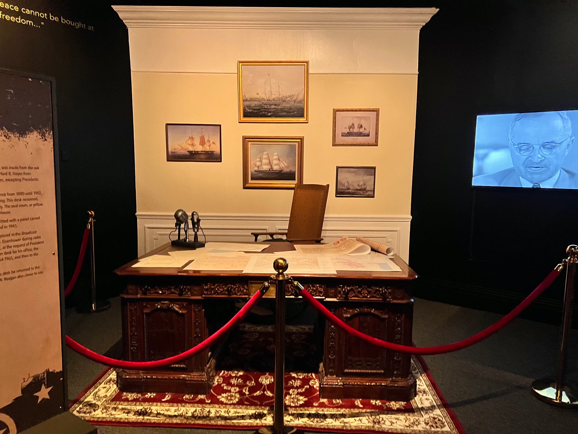 WWII Resolute Desk